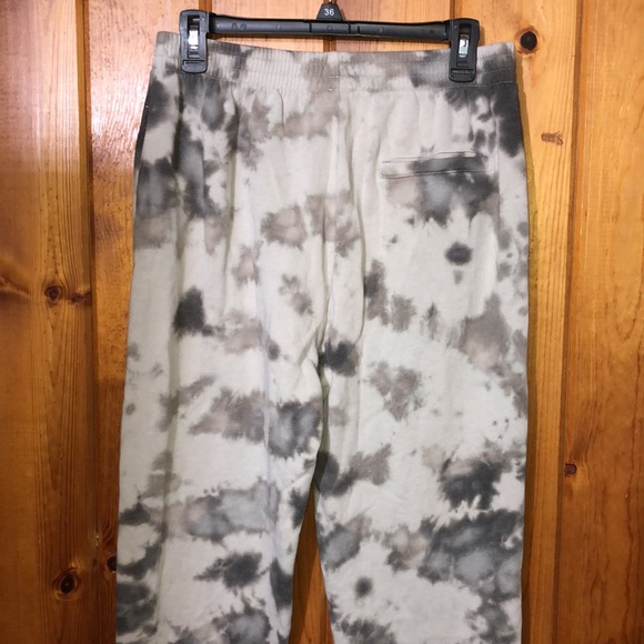Pink Victoria’s Secret tie dye gray sweatpants boyfriend style pants size medium - Picture 7 of 8